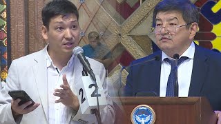 картинка: Атай Бейшенбек Акылбек Жапаровду СЫНДАП суроо БЕРДИ эле Мага КЕЛ үйрөтөт СЕНИ деди #АкыркыКабарлар
