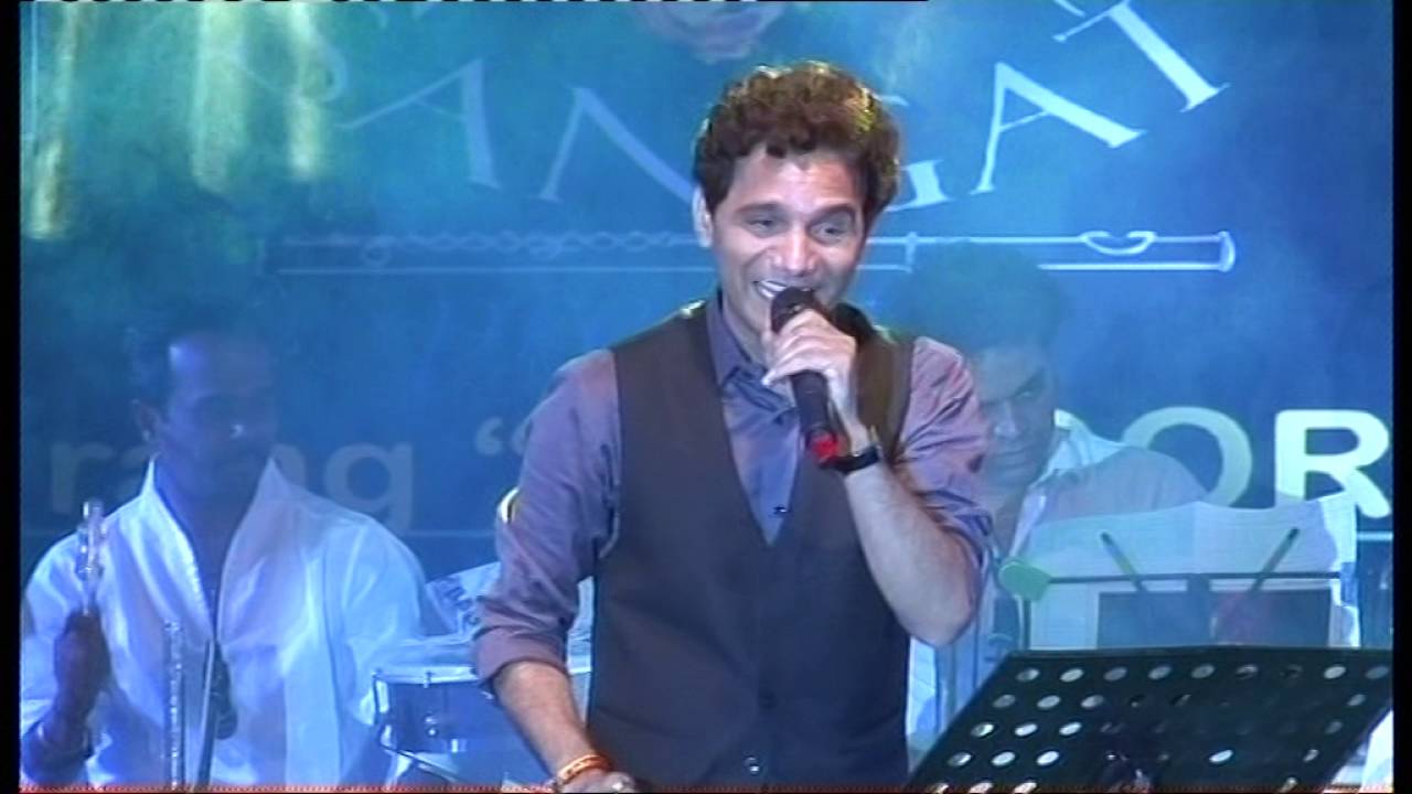 Anil Bajpai performing song "Lal chhadi maidan khadi" for  Sur Sangat.