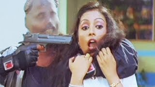 Inder Kumar saves girl from robbers, Agneepath - Bengali Scene 2/8