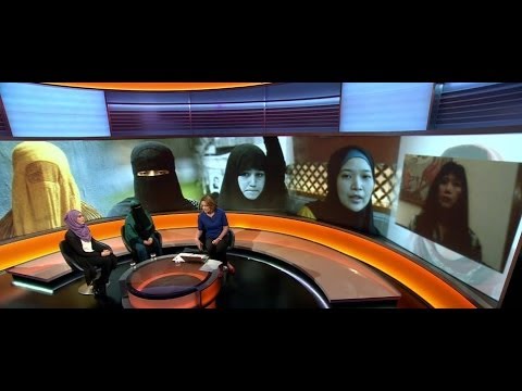 Video: Why Do Muslim Women Wear Closed Clothes - Alternative View