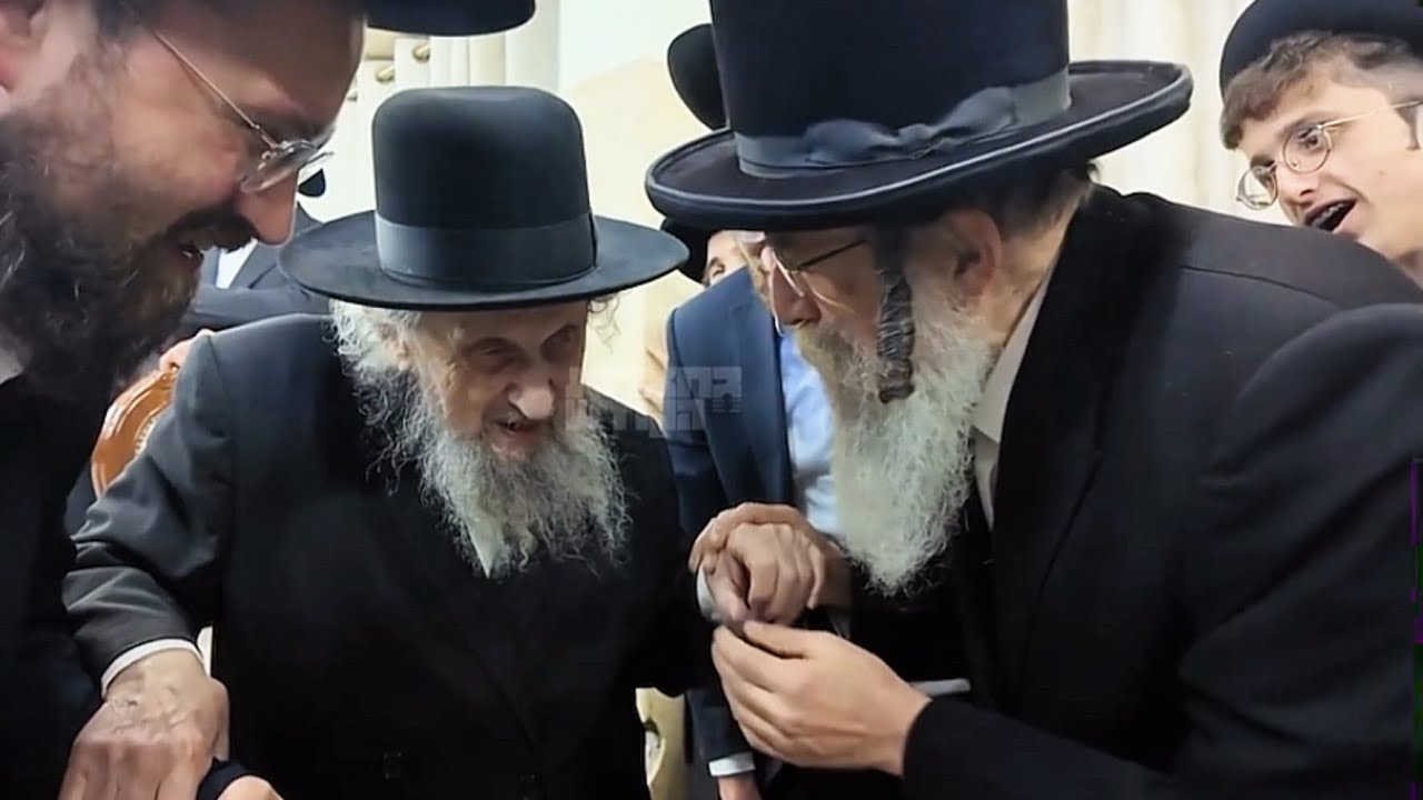 מרן הגר״ד לנדו בביקור היסטורי בישיבת בעלזא בבית חלקיה