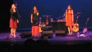 The Wailin' Jennys - "Bring Me Little Water Sylvie" chords