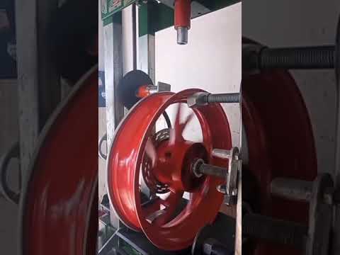 ضبط اعوجاج الجنوط لجميع انواع الاطارات والمركبات