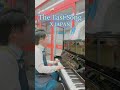 撮影の合間にX JAPANのTHE LAST SONGを演奏