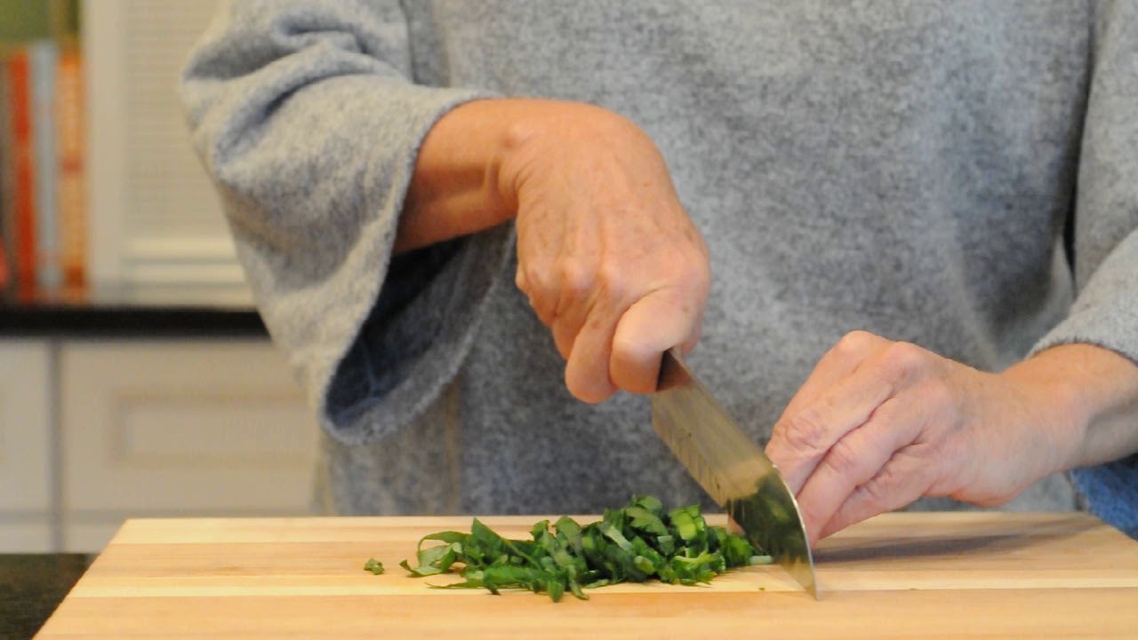 5 tips for chopping fruit and vegetables - Chatelaine