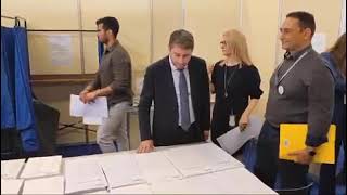 Ο Ανδρουλάκης στο περίπτερο που γίνονται οι εκλογές των μηχανικών για τα προεδρία των ΤΕΕ