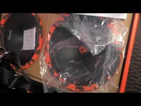 Замена штатных динамиков в задних дверях в Lada Vesta на DL Audio Barracuda 165