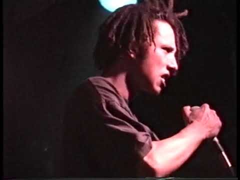 Rage Against The Machine - Live at the 930 Club, Washington DC - 1993.01.21  [2 Cam Mix, Full Show]