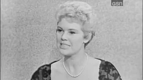 I've Got A Secret! - Durward Kirby and Faye Emerso...