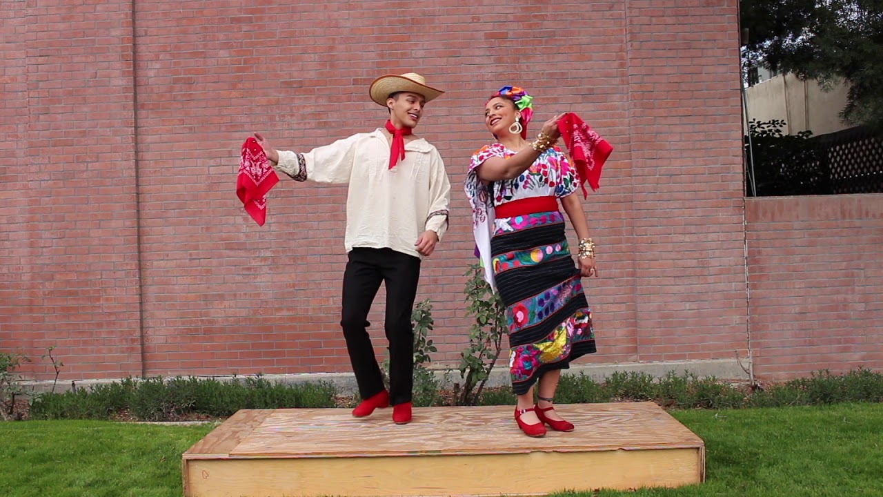 Sones de Tarima, "Arrancazacate" performed by IGP YouTube