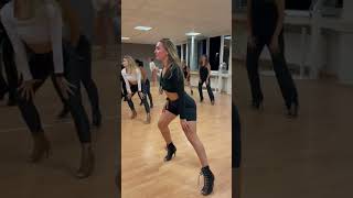 Heels beginner Kurs 👠🤩 Donnerstags ab 19:45 Uhr #dreambigstudio #dance #heels