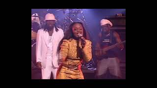 It's Showtime at the Apollo -Wyclef Jean "It Doesn't Matter" (2000)