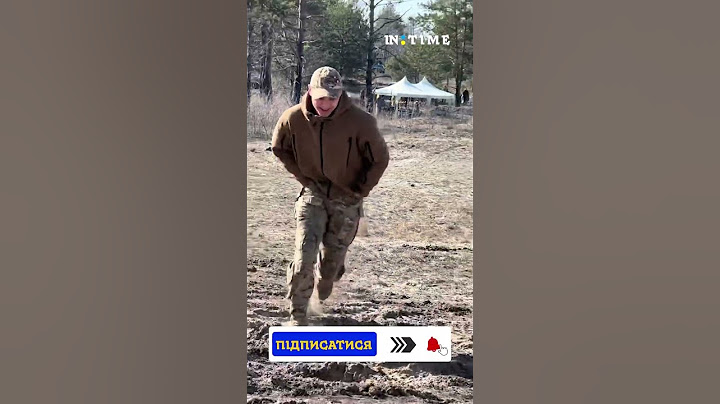 Ти знімаєш мене. You're filming me. #shorts