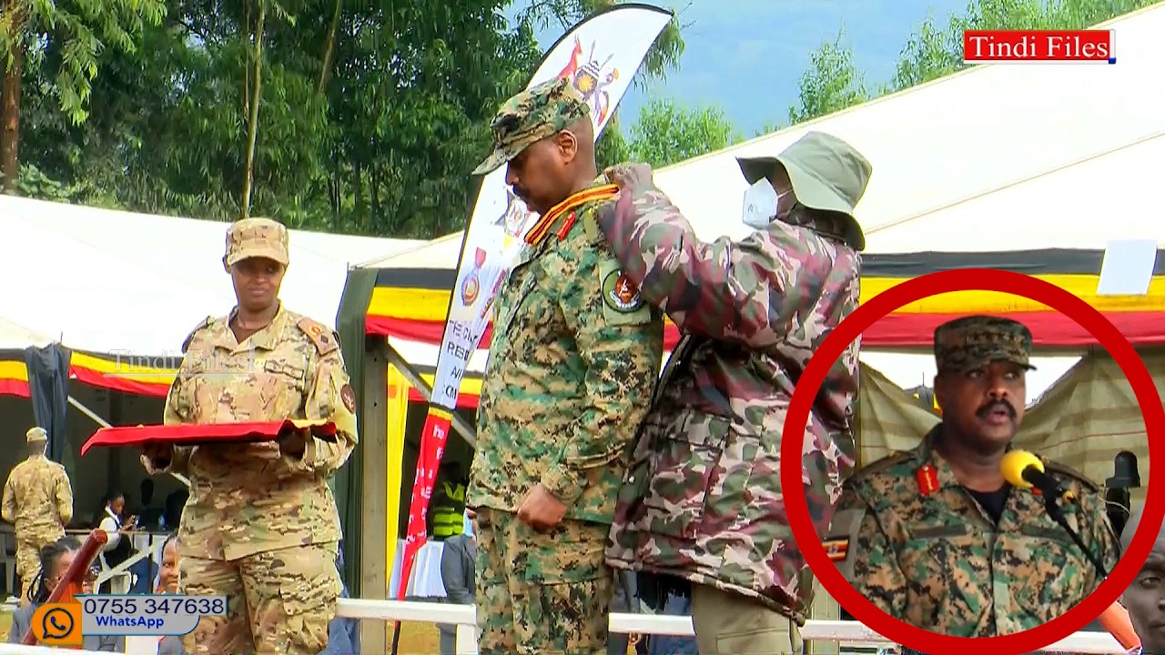 Museveni Awards Son Gen.Muhoozi Kainerugaba For His Determination As CDF In The Army