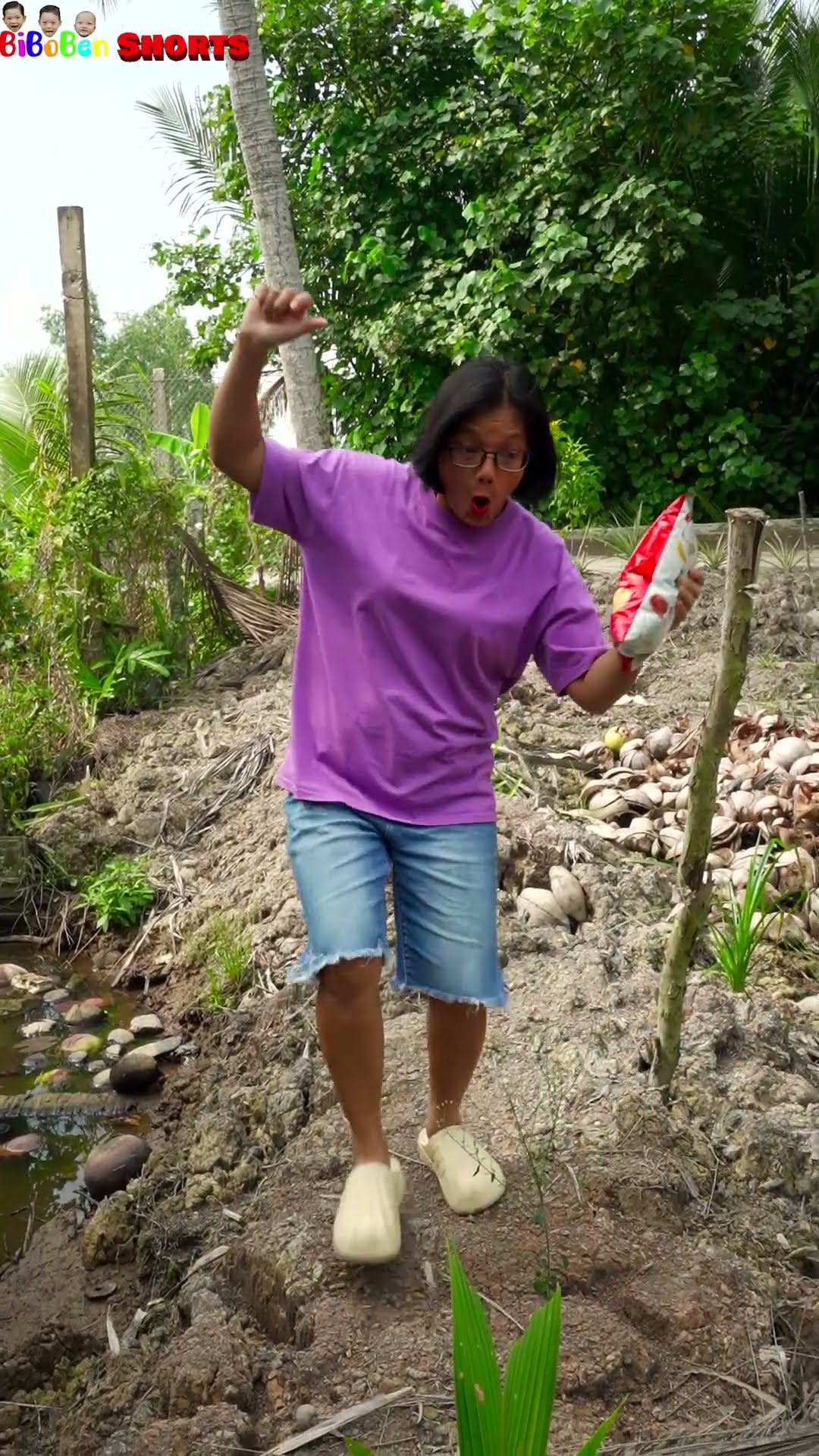 BiBoBen Shorts | Cô ấy thích BimBim | She likes snacks ?