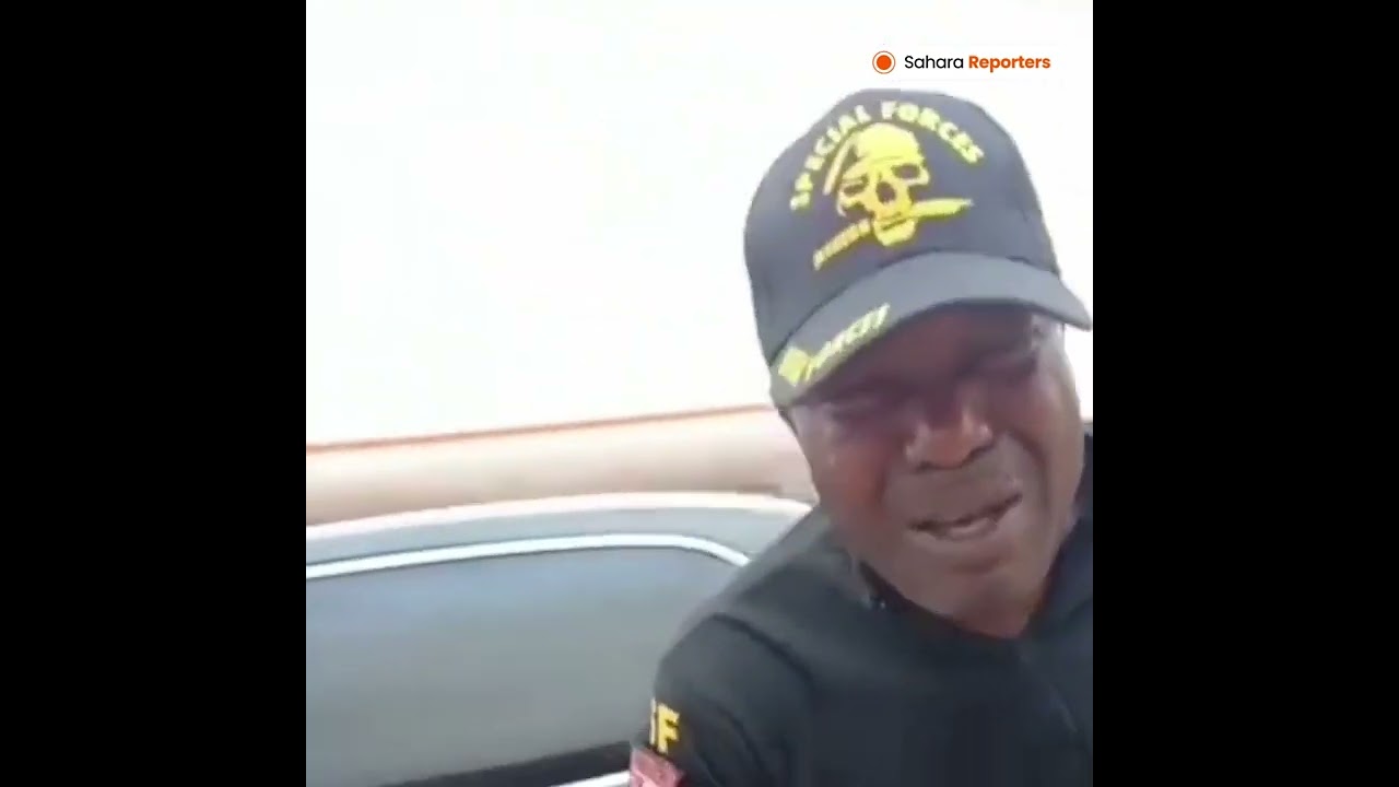  Security Officer Collecting Bribe From Motorists, Begs For Forgiveness After Been Caught By Superior