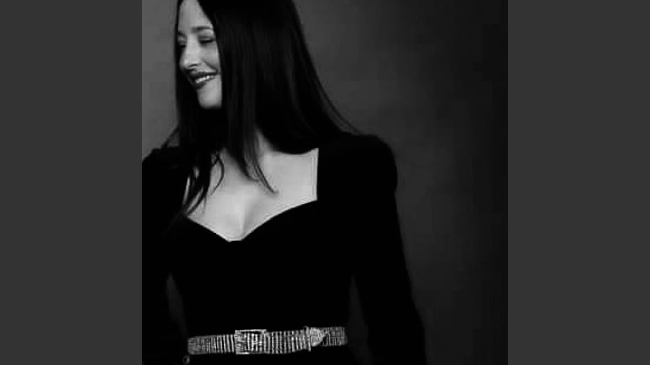 Watch Jolene on YouTube Watch Jolene on YouTube