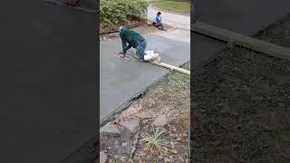 Sacando La Orilla De La Gera