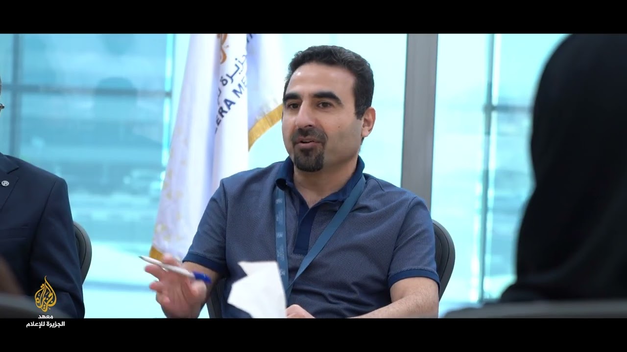 جلسة حوارية جمعت طالبات من جامعة جورج تاون في معهد الجزيرة للإعلام.
