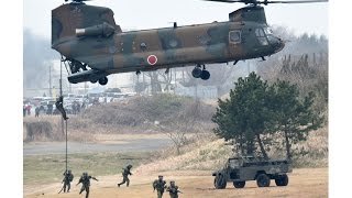 「精鋭無比」 陸上自衛隊第1空挺団が降下訓練始め公開 「精鋭無比」 陸上自衛隊第1空挺団が降下訓練始め公開