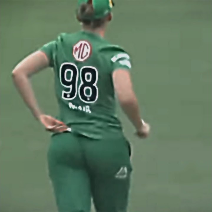 😱😱 Hottest moments in women's cricket 😜😜|| #youtubeshorts #short #viral #shorts