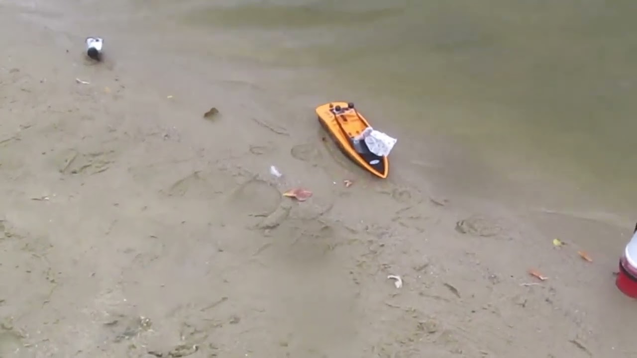 Does the sun disappear behind the horizon 🌅?