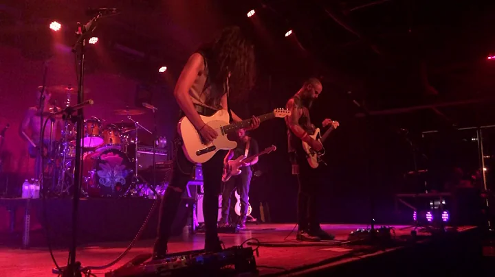 Baroness- Cold: Blooded Angeles live