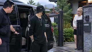 Jungkook Appears at His Mother’s Home — What Happens Next Is Truly Heartwarming!