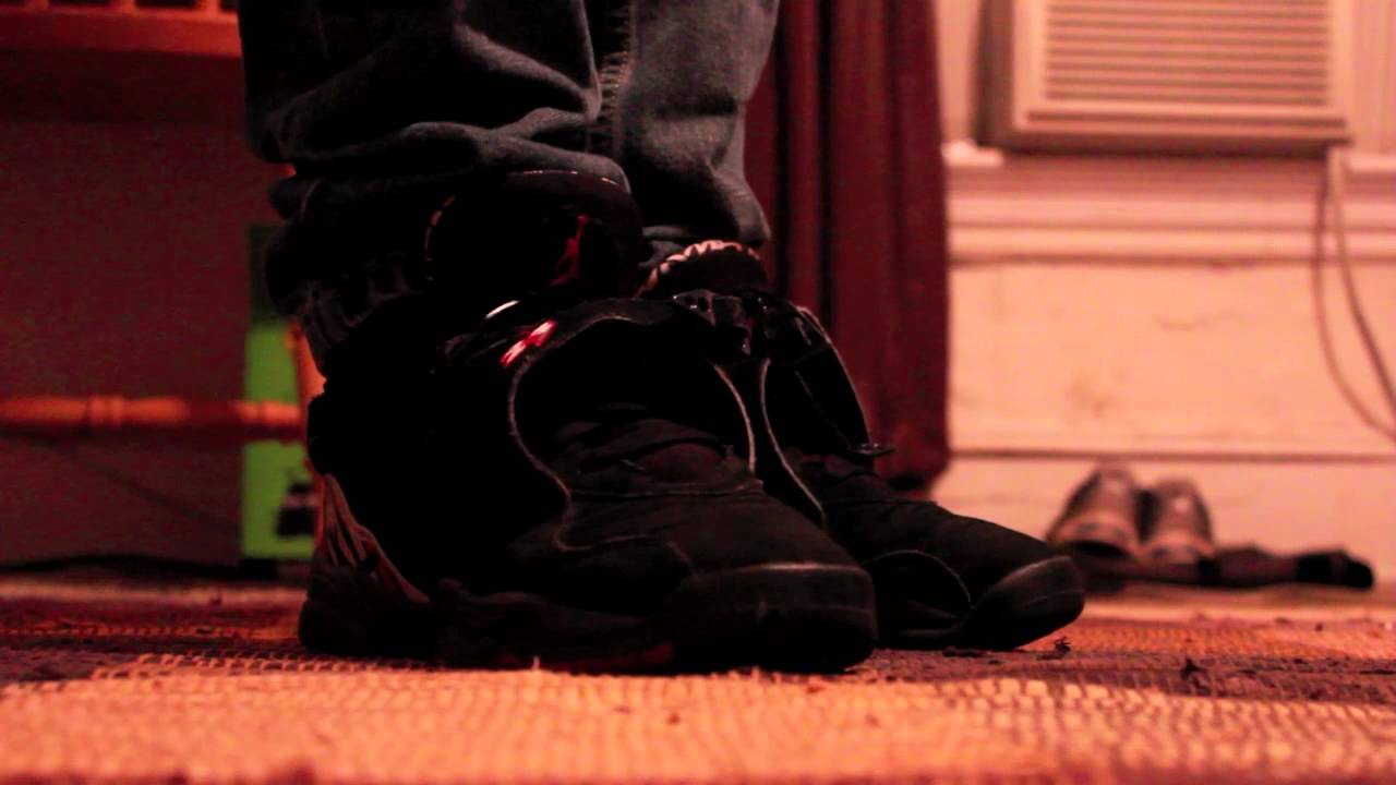 playoff 8s on feet