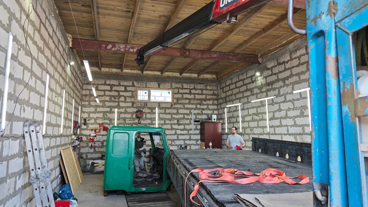 Передал кабину в мастерскую по стеклопластику. - YouTube