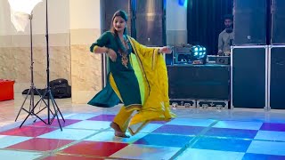 Meethi Meethi Batan - Ladies Sangeet Dance Performance