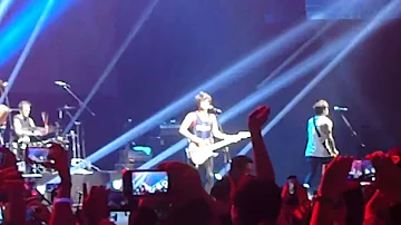 The Vamps "Somebody To You" live at Mall Of Asia Arena 2015