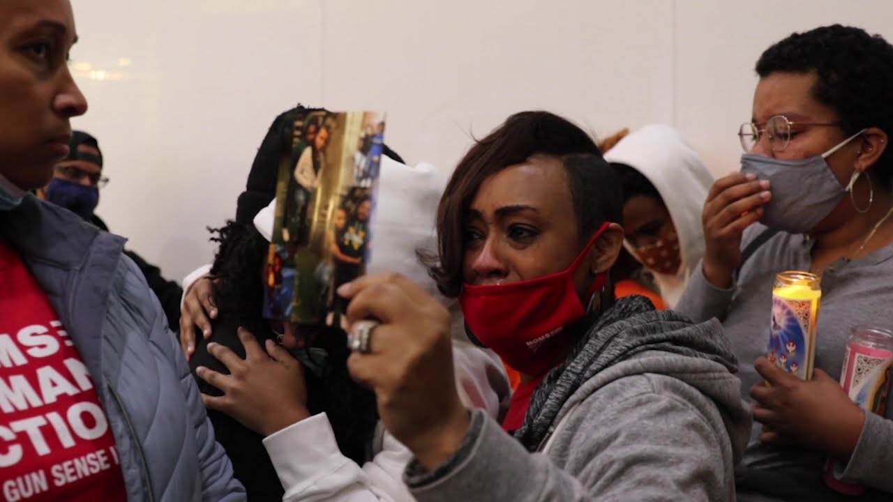 Candlelight Vigil held for two teens shot an killed at Arden Fair Mall ...