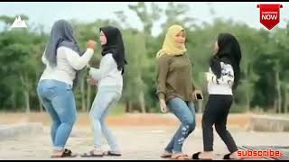 Nglabur Langit Versi Remix Dj Slow FullBass Versi Hijab Cantik