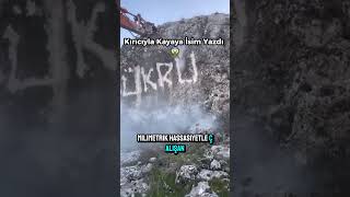 Kırıcıyla Kayaya İsim Yazdı 😨