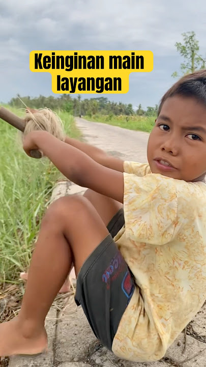 Opet Gak punya teman main layangan pengen ngajak kucing #layangan