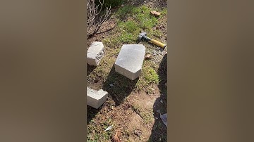 EASY! How to cut retaining wall blocks with a hammer and chisel