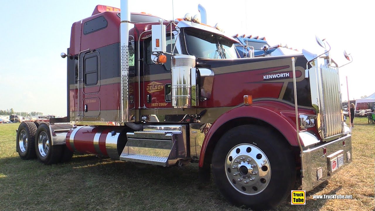 Kenworth W900 Sleeper Truck by Transports Delson - Walkaround