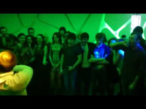 ქართველების მიერ შესრულებული ცეკვა კიევის ღამის კლუბში