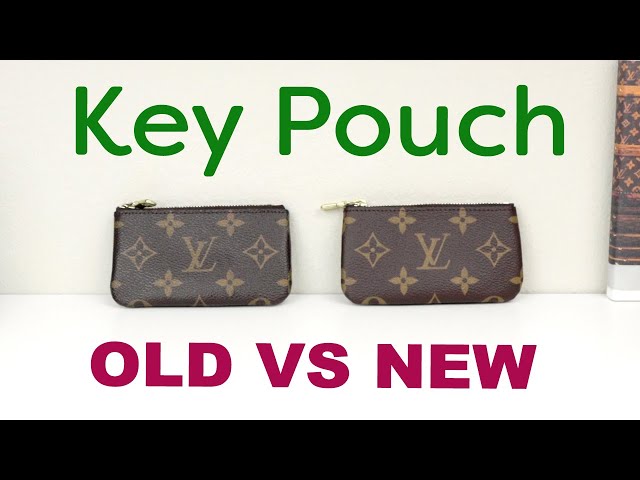 Louis Vuitton Vintage Monogram Canvas Key Pouch (SHF-OnAhFA)