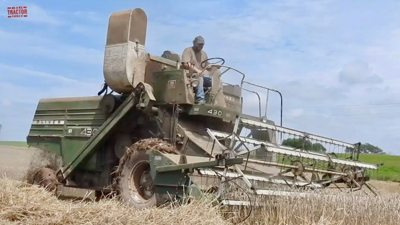 OLIVER 430 Combine Harvesting Wheat