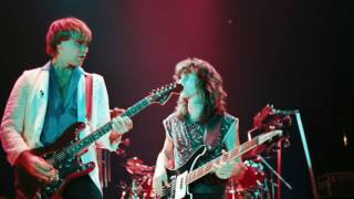 15. Searching For The Cut Out of Tape Xanadu (Rush- Live in New Haven, 12/11/1982)