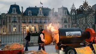 Colère des agriculteurs : le gouvernement appelle les préfets à poursuivre le dialogue