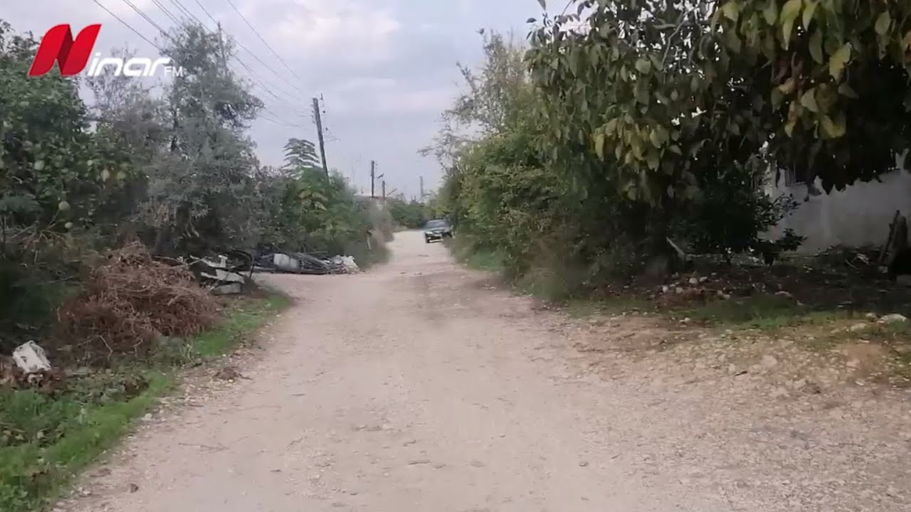 أهالي قرية البرجان في ريف جبلة يعانون من سوء الطرقات وفشل مشروع الصرف الصحي