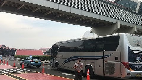 Naik Bus Damri Rawamangun - Soekarno Hatta ‼ Worth it atau Engga