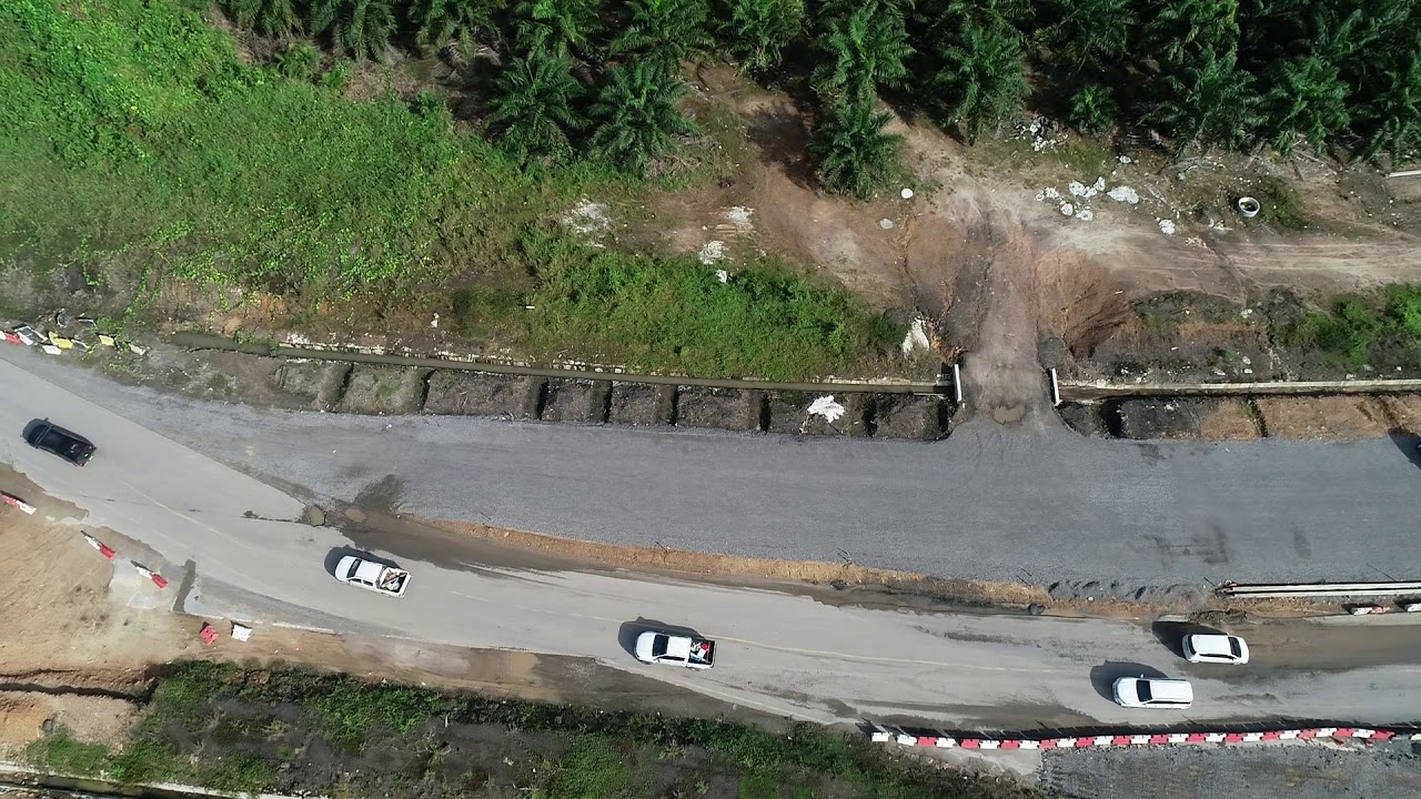 WPC08- Road Slope RHS-LHS CH0700-CH1700- 05DEC18