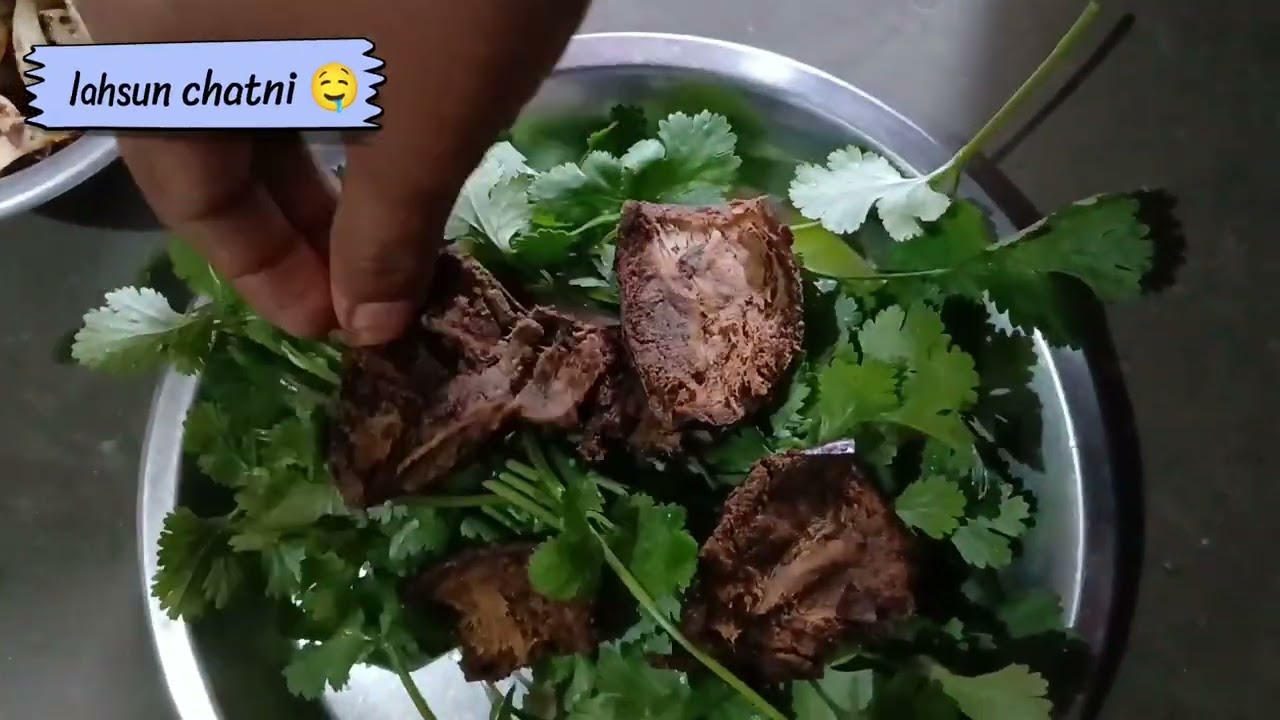Lahsun ki chatni 👌🤤ll subscribe like 👍 comment share ll viral 