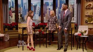 Anna Kendrick sexy legs and high heels screenshot 3