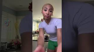 Could The Chicago Bears 🐻 Possibly Be In The Hunt For A New 🆕 Cheerleader 📣 Addition ➕