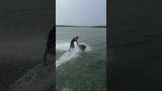 No matter how old you are, be happy#rushwave #Surfing #surfboard #electricsurfboard